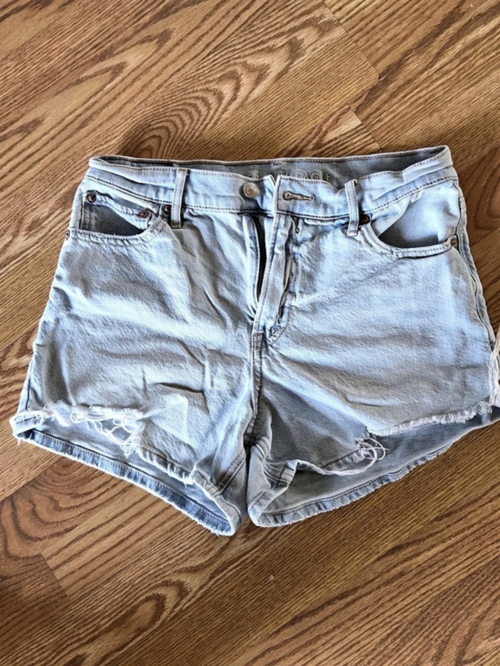 American Eagle Strigid Distressed Denim Jean Shorts Size 4